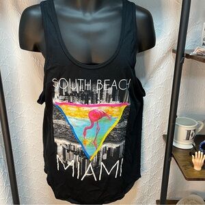 SOUTH BEACH MIAMI tank top.                                                 T015